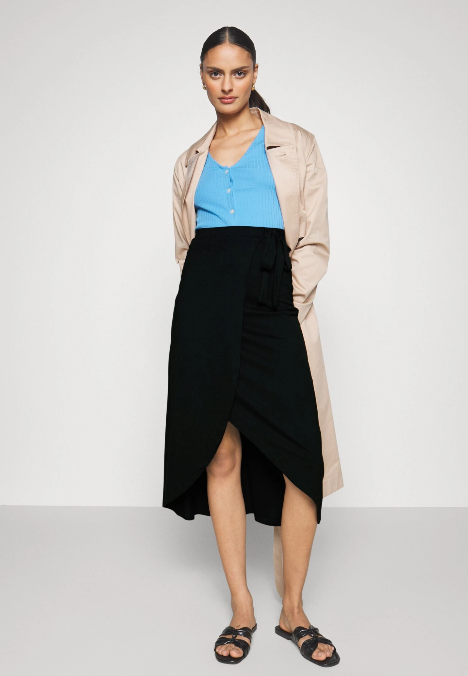 Anna Field Basic Wrap Over Midi Skirt- A-Line Skjørt - Black 7 Anna Field Basic Wrap Over Midi Skirt- A-Line Skjørt - Black - Bilde 5