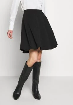 Anna Field Basic Mini A-Line Skirt - Miniskjørt - Black