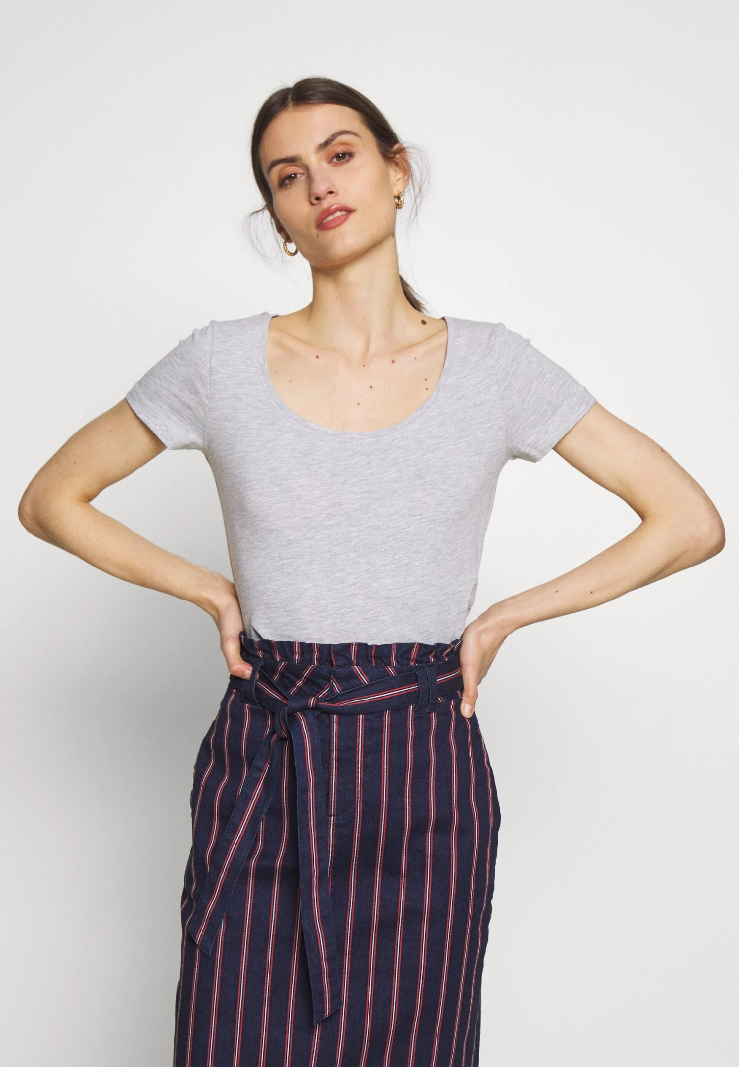 Anna Field 3 Pack - T-Shirts - White/Navy/Light Grey Melange 5 Anna Field 3 Pack - T-Shirts - White/Navy/Light Grey Melange - Bilde 3