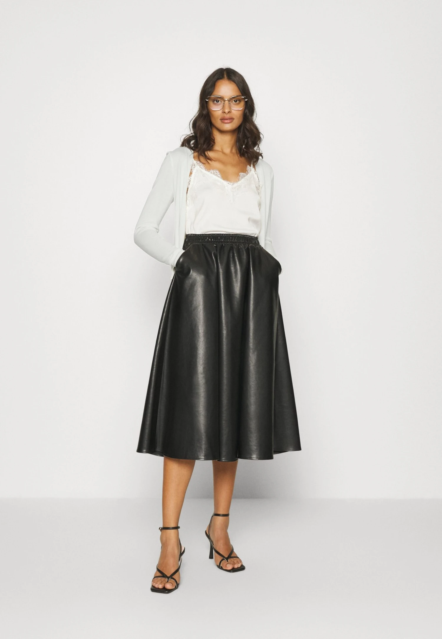 Anna Field Cardigan - White 4 Anna Field Cardigan - White - Bilde 2