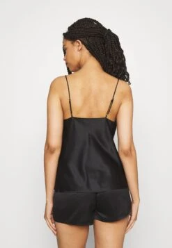 Anna Field Simple Satin Short Set - Pyjamas - Black 11 Anna Field Simple Satin Short Set - Pyjamas - Black -Anna Field 722ca56a9ee2439f909f606ecf6a7ffe