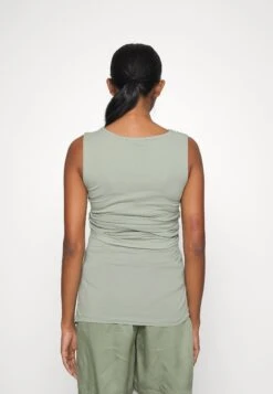 Topper - Light Green 9 Topper - Light Green -Anna Field 9776c2cfe29e438c8b3cd00ff93e7429