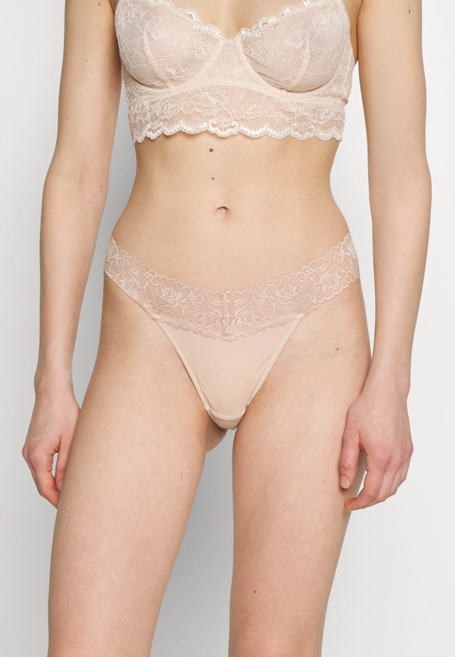 Anna Field 5 Pack - String - White/Nude 4 Anna Field 5 Pack - String - White/Nude - Bilde 2
