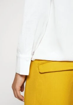 Bluse -Off-White 13 Bluse -Off-White -Anna Field ec7ba74ccc1845a7aaf5bdf432705ec1